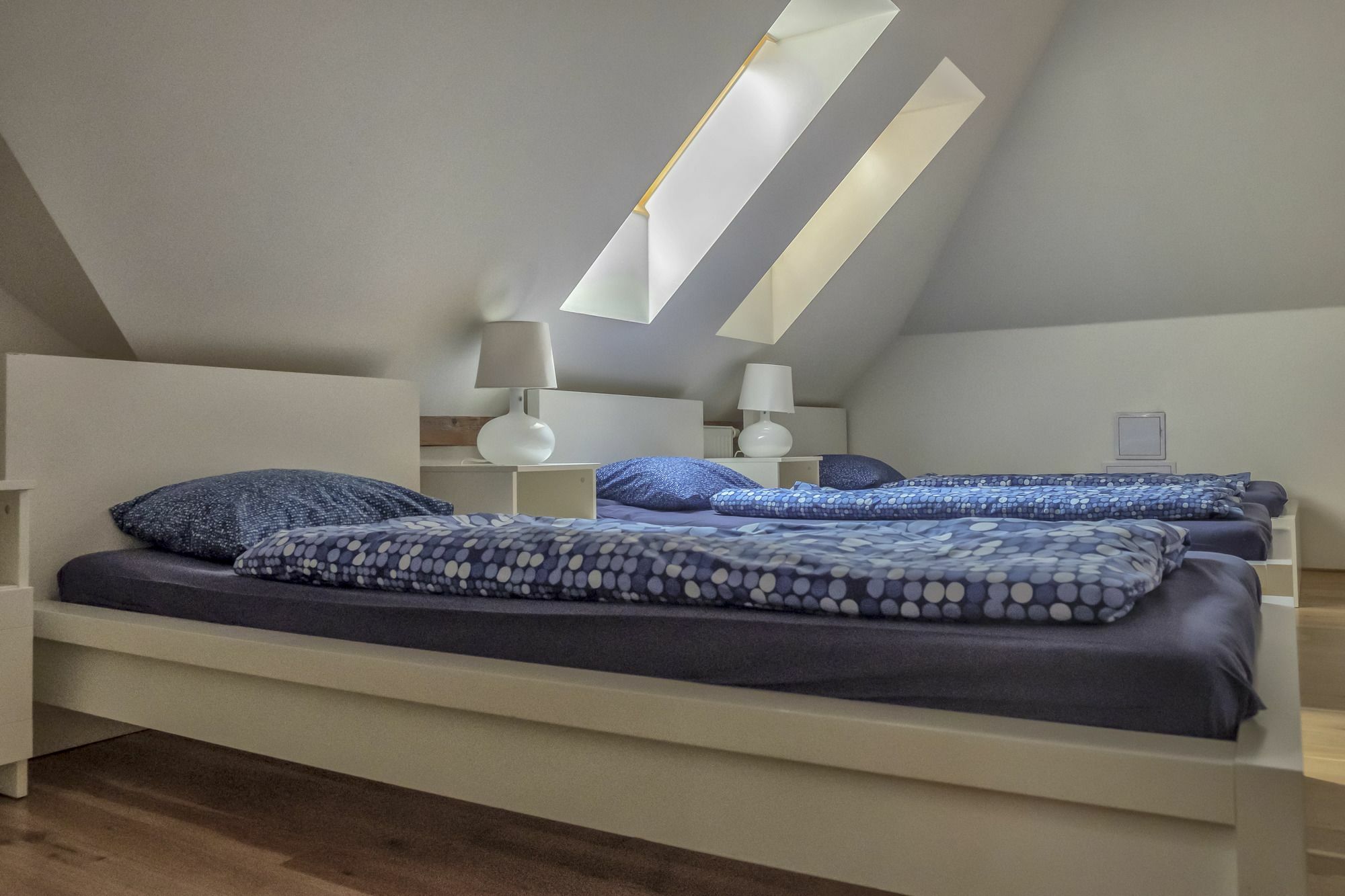 Onefam Miru Hostel Prága Kültér fotó