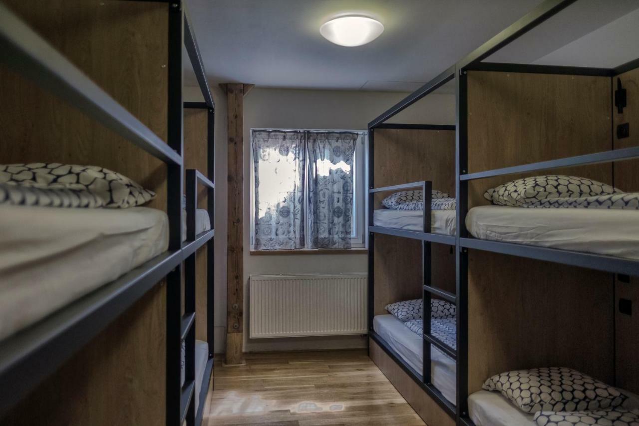 Onefam Miru Hostel Prága Kültér fotó