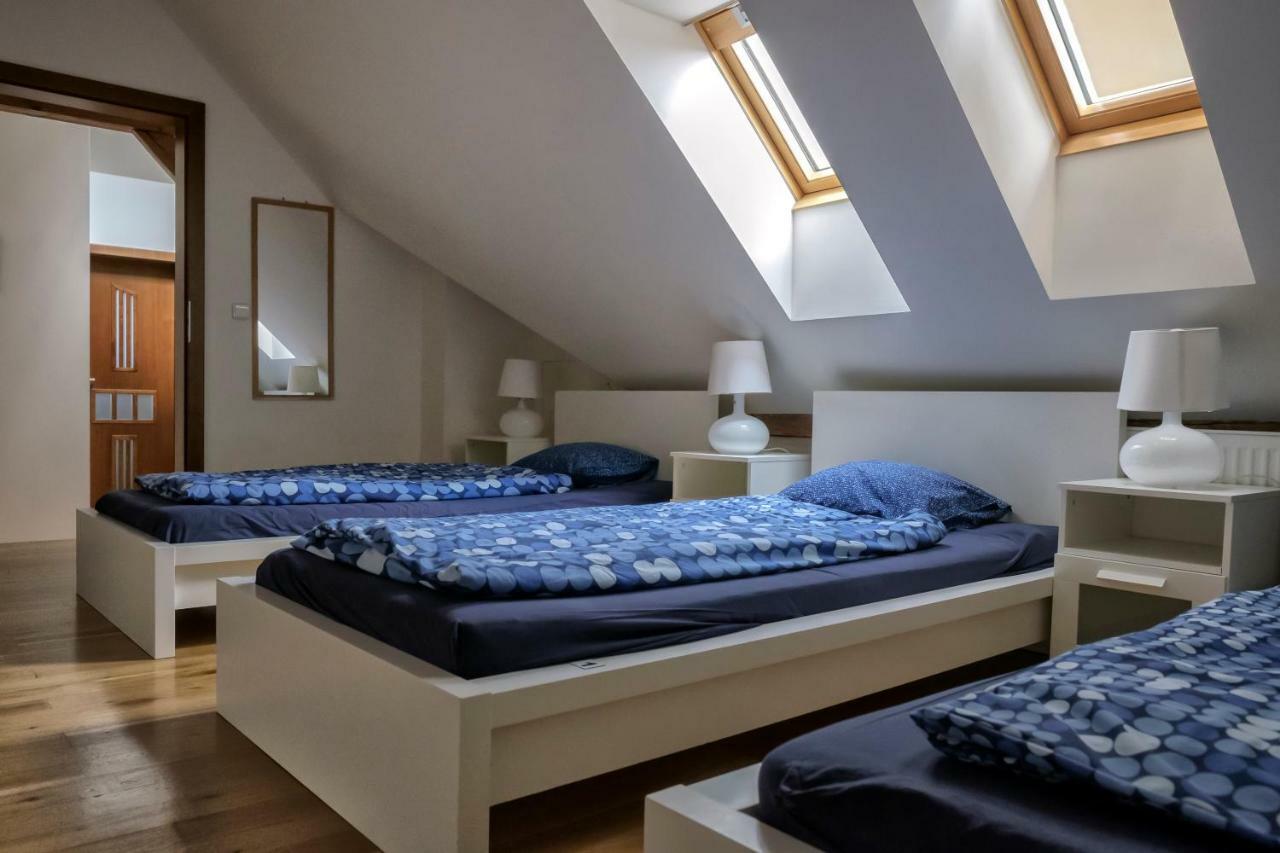 Onefam Miru Hostel Prága Kültér fotó